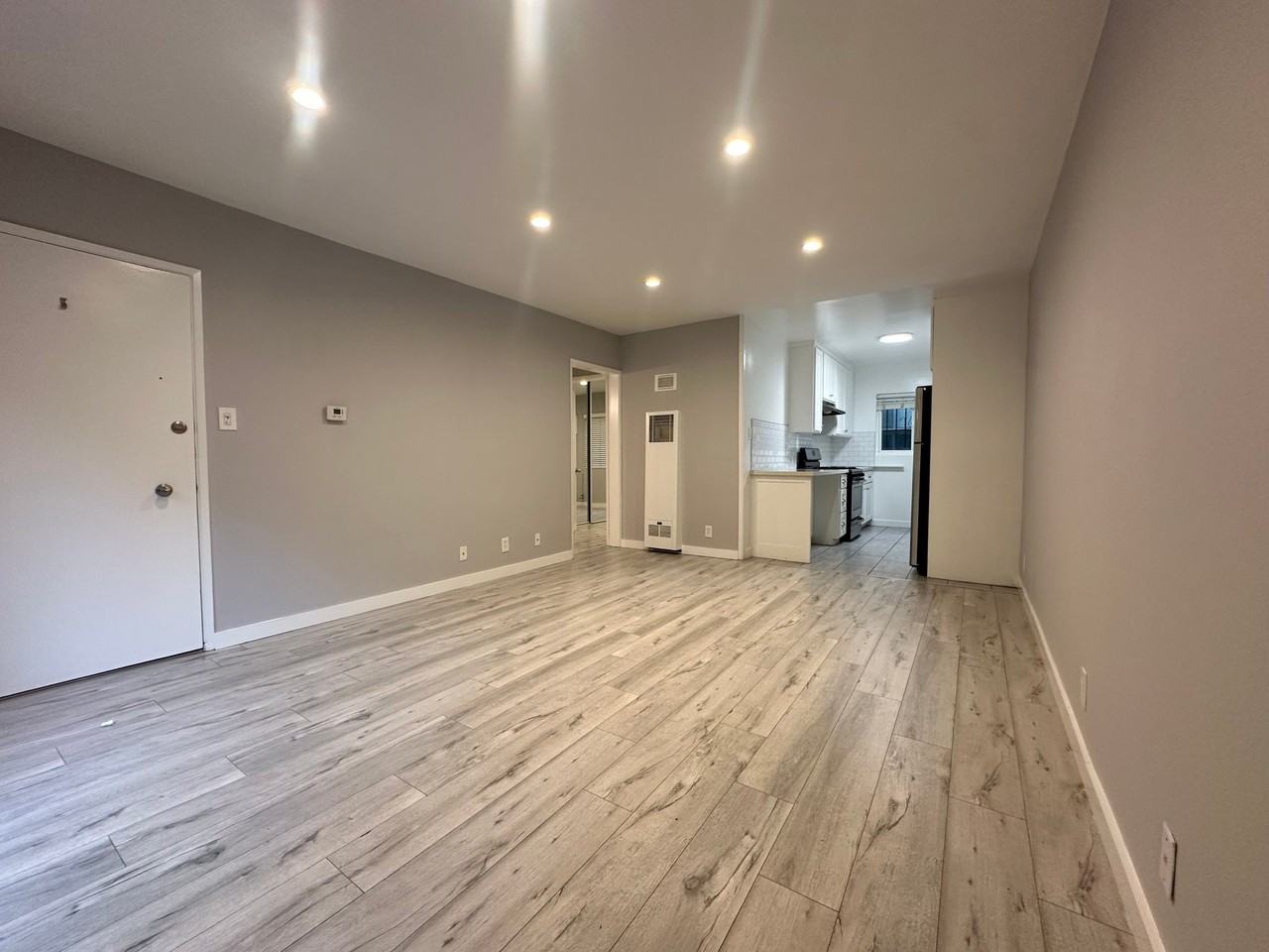 7555 De Longpre Ave #9 - Photo 2 of 12