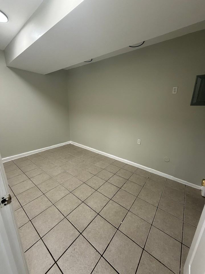 204-206 N 7th St #B2 - Photo 2 of 6