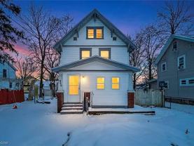960 Whittier Ave - Photo 1 of 1