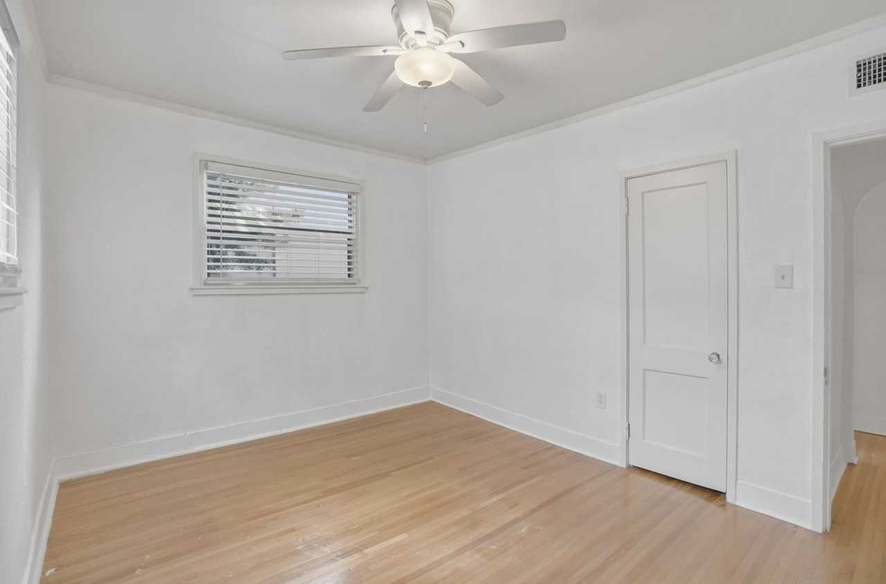 3218 W Santiago St #2 - Photo 5 of 16