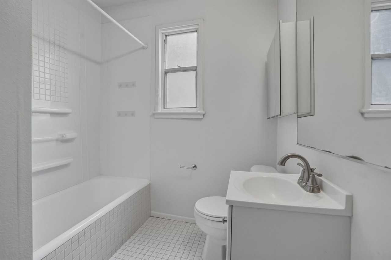 3218 W Santiago St #2 - Photo 7 of 16