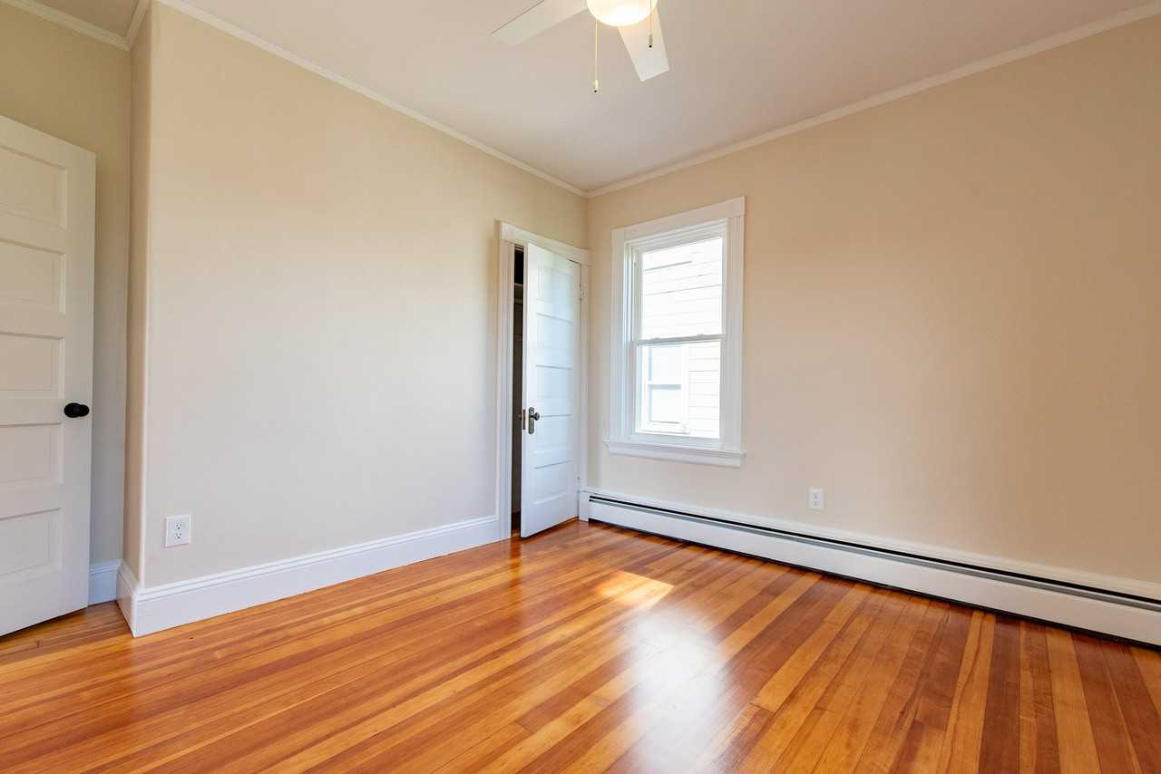 73 Vandewater St #2 - Photo 3 of 15