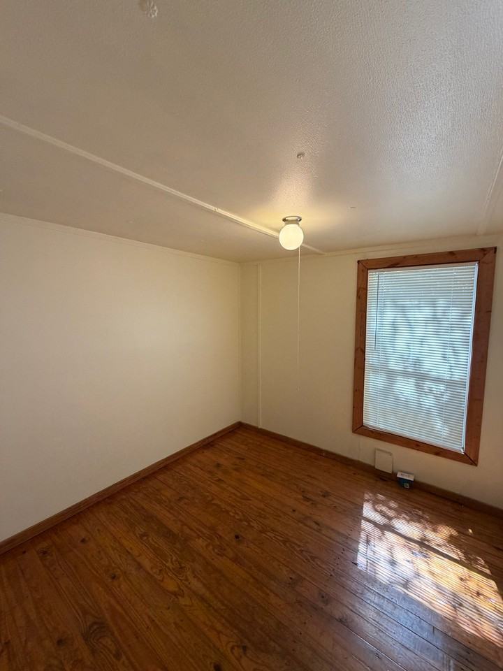 9793 Farris Loop - Photo 3 of 6