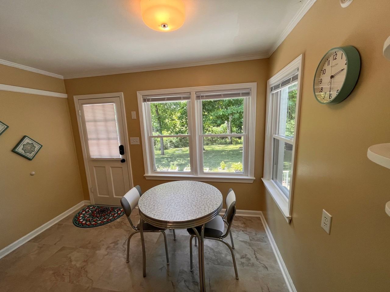 1310 Trotwood Ave - Photo 5 of 16