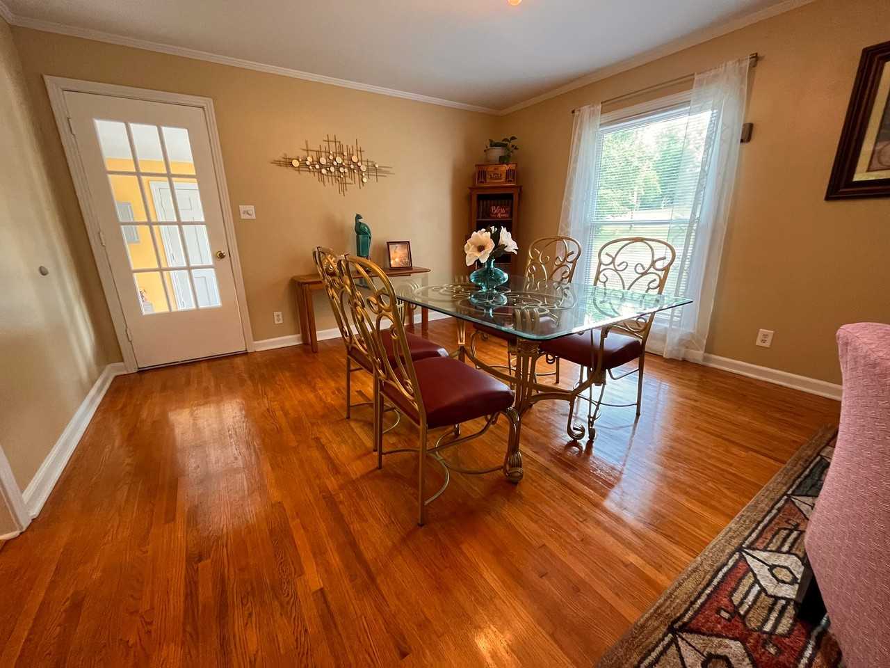 1310 Trotwood Ave - Photo 7 of 16