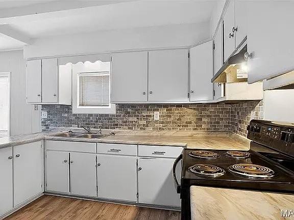 6625 Thurston Ave - Photo 2 of 11