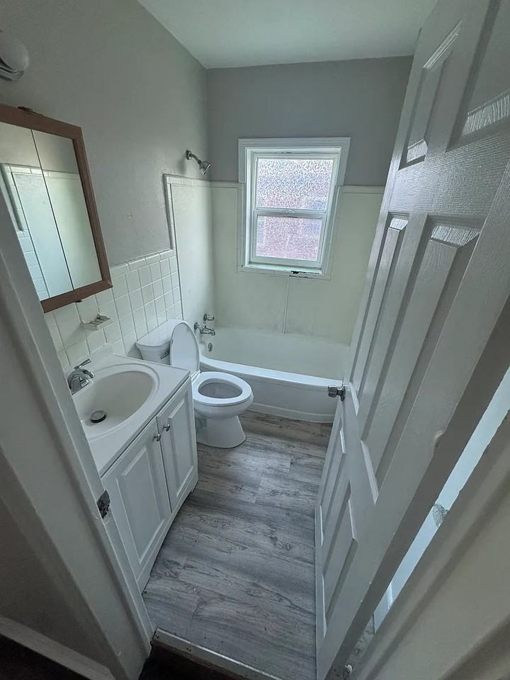 6625 Thurston Ave - Photo 5 of 11