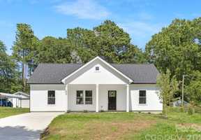 featured image of 208 Graham St #NA