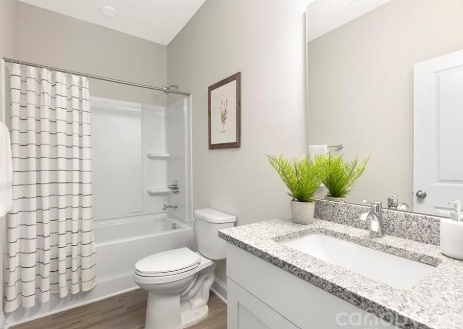 208 Graham St #NA - Photo 5 of 8