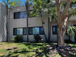 featured image of 371 N Melrose Dr #G