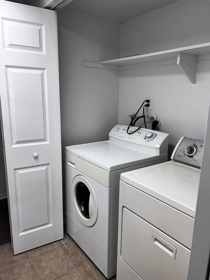 371 N Melrose Dr #G - Photo 5 of 18
