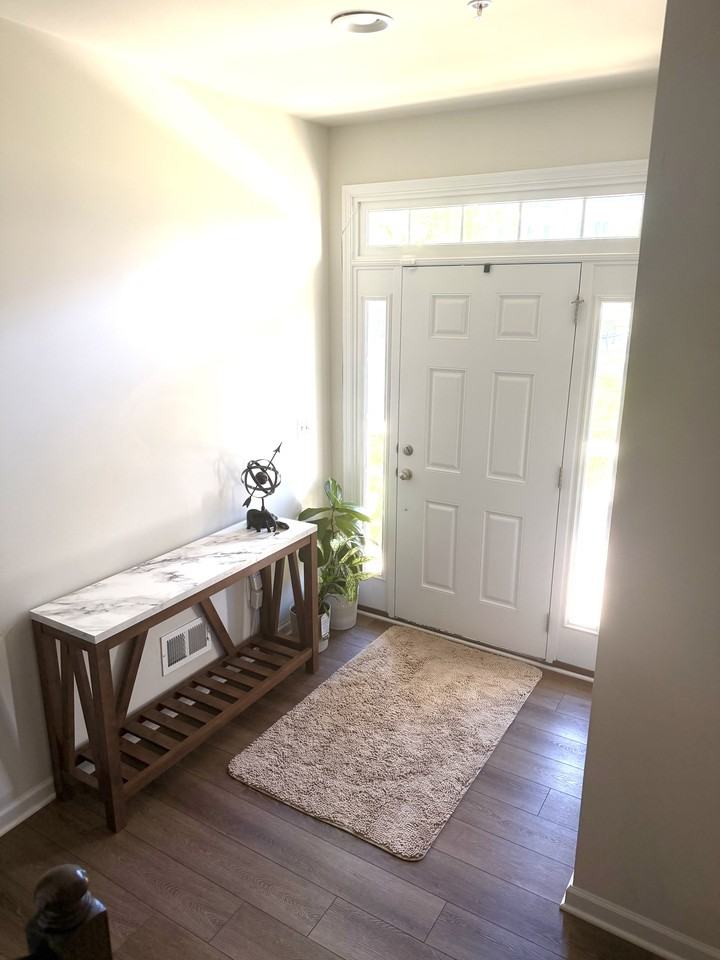 10212 Windsor Oaks Way - Photo 5 of 11