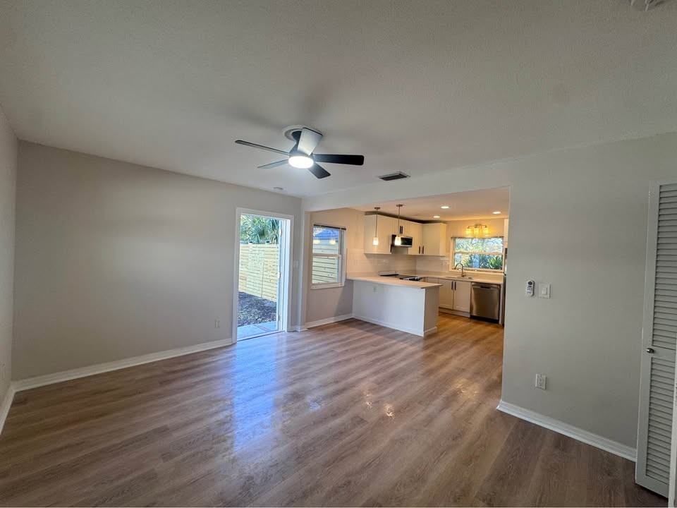 5547 Kingswood Dr #B - Photo 3 of 16