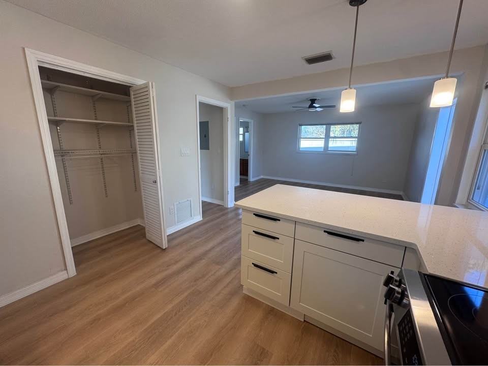 5547 Kingswood Dr #B - Photo 4 of 16
