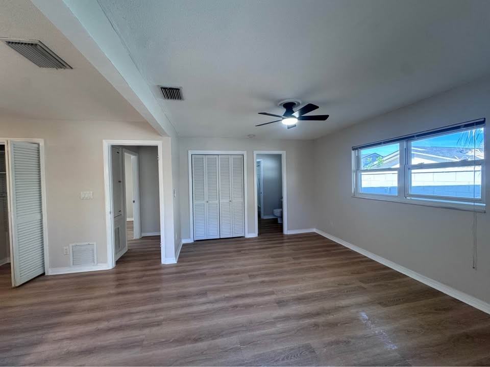 5547 Kingswood Dr #B - Photo 6 of 16