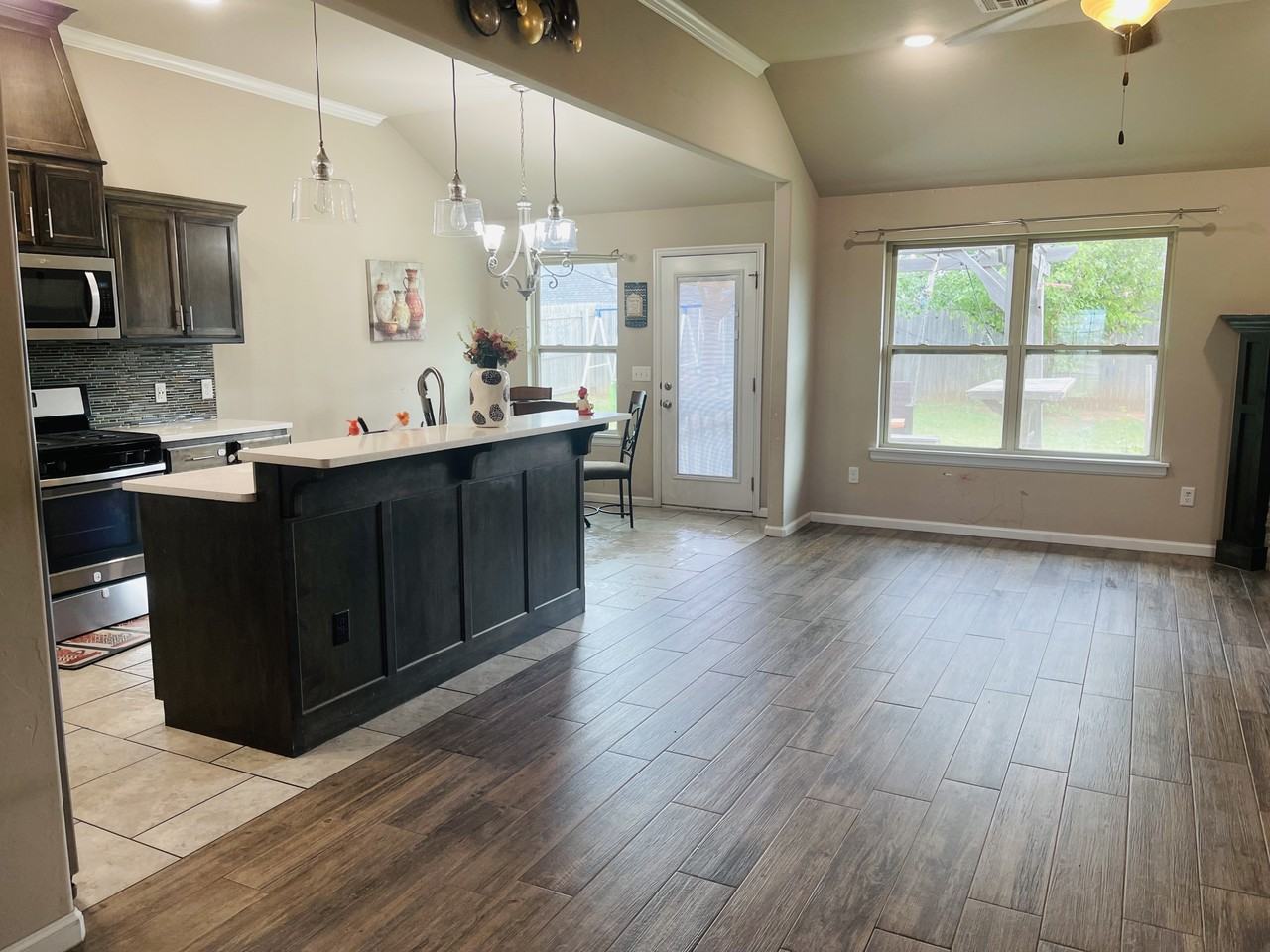 18321 Groveton Blvd #NA - Photo 3 of 13