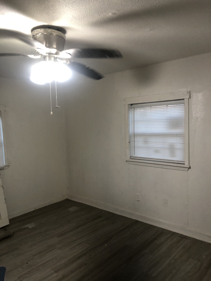 109 E Marsalis St #NA - Photo 3 of 5
