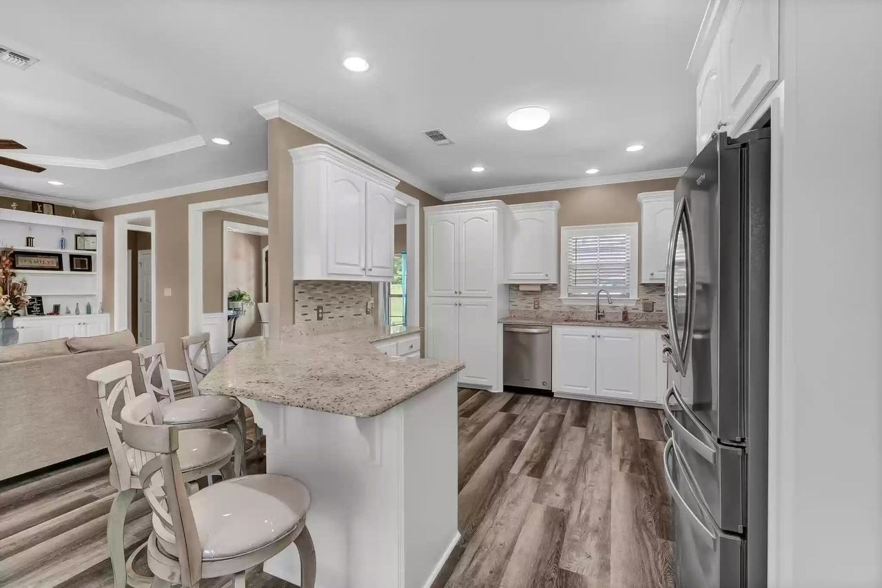 6 Lynn Ln #NA - Photo 2 of 16