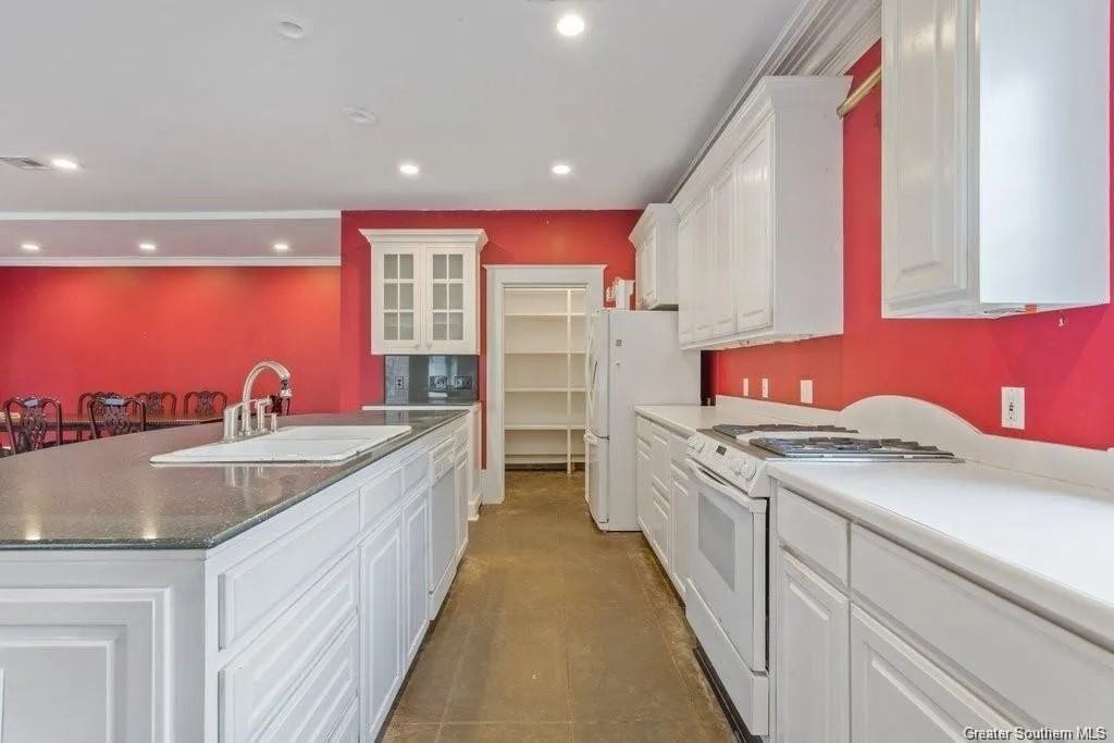 616 Pine St #NA - Photo 7 of 20