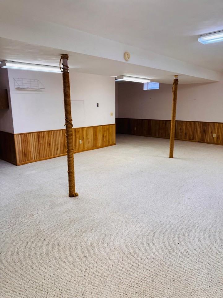 2919 W Rohmann Ave #NA - Photo 7 of 11