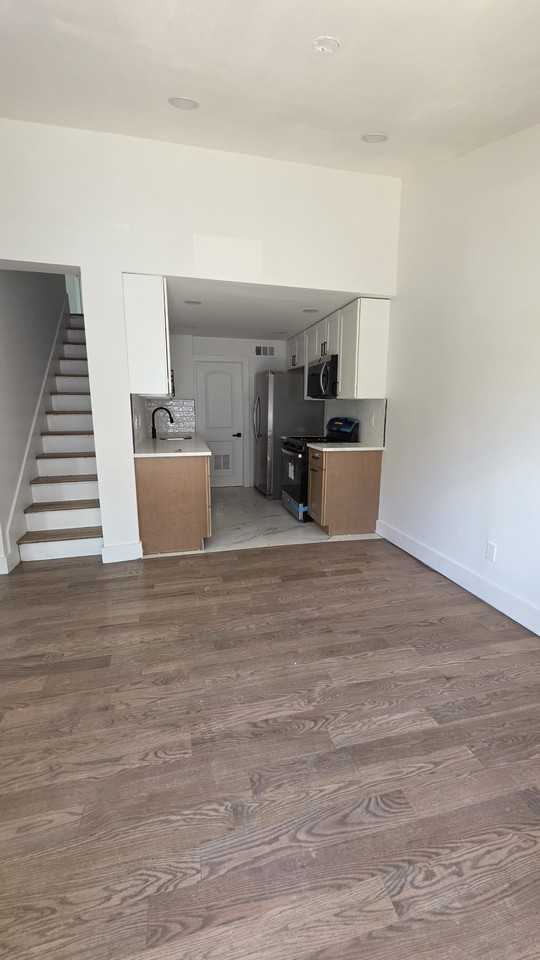 11 Grandview Ave #NA - Photo 3 of 18