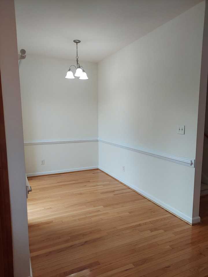 440 21st St #440 - Photo 6 of 23