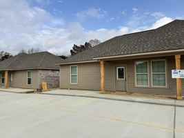 featured image of 112 Fairlane Dr #8
