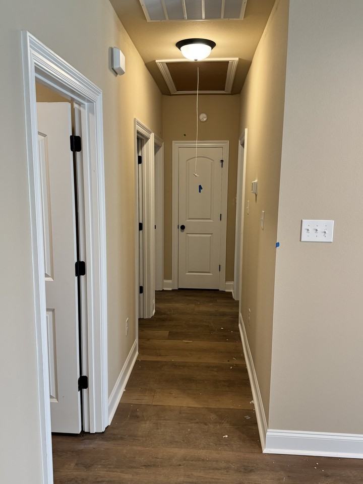 112 Fairlane Dr #8 - Photo 4 of 14