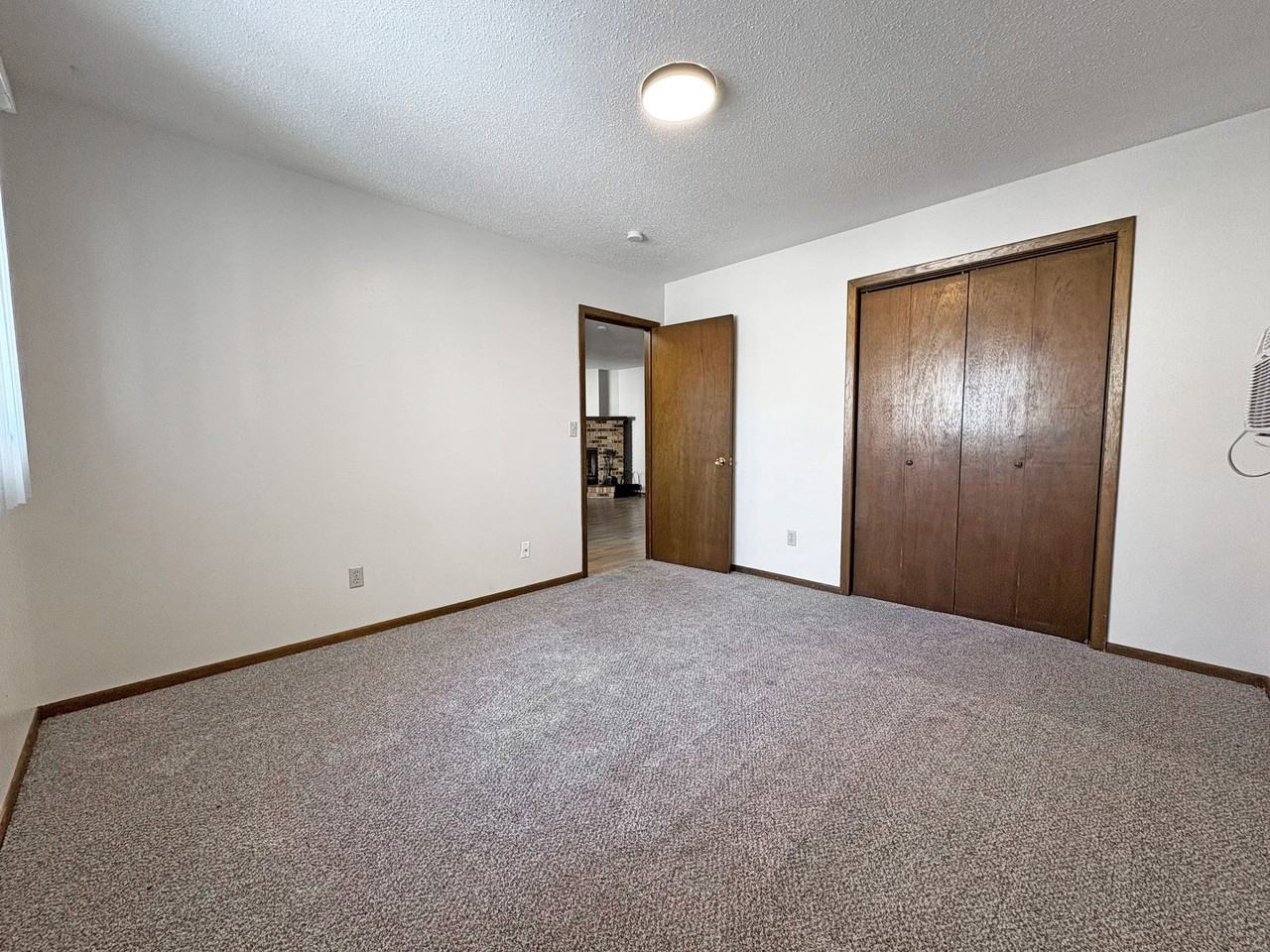 Condo Style 2 bedroom Apartment in SE Minot - Photo 6 of 10