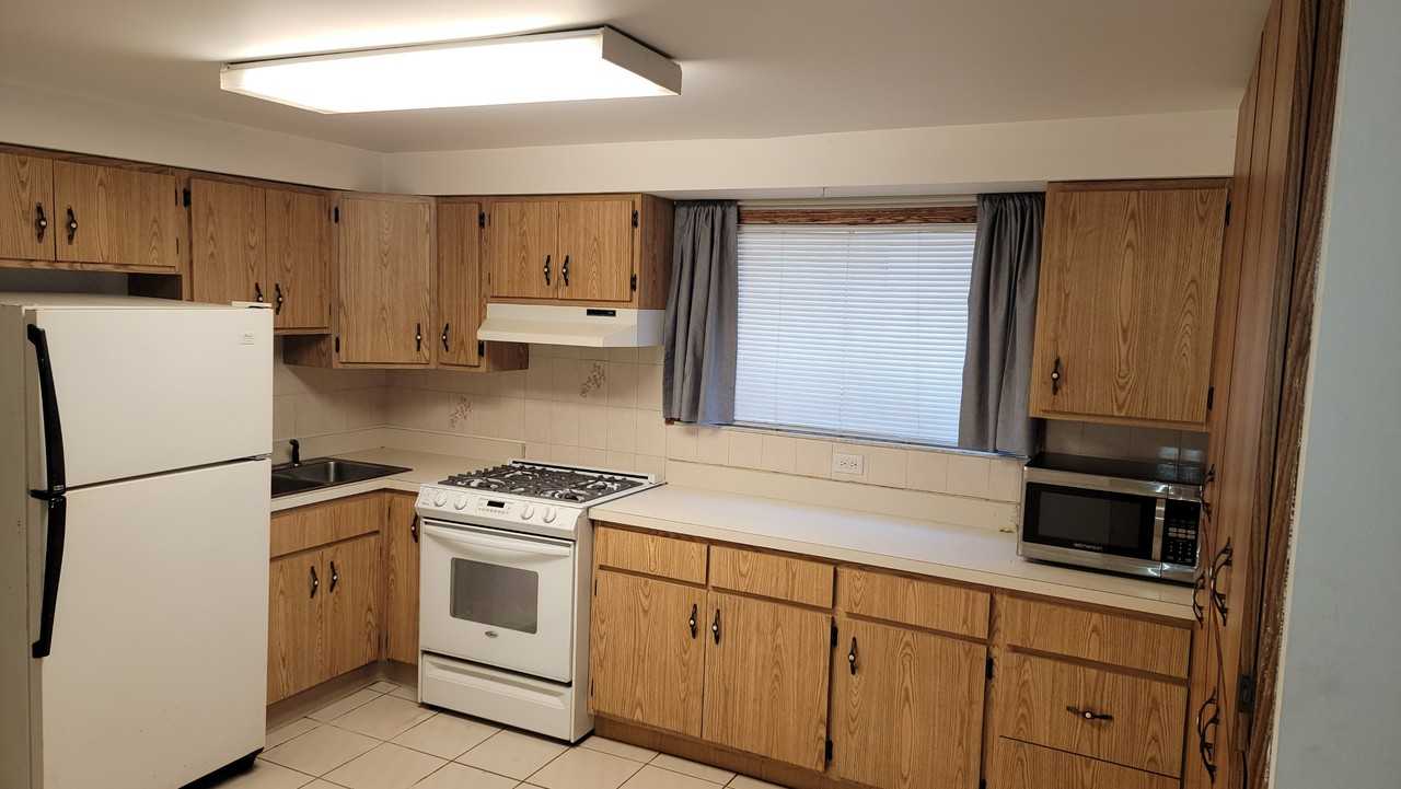5200 W 87th St #BSG - Photo 2 of 9