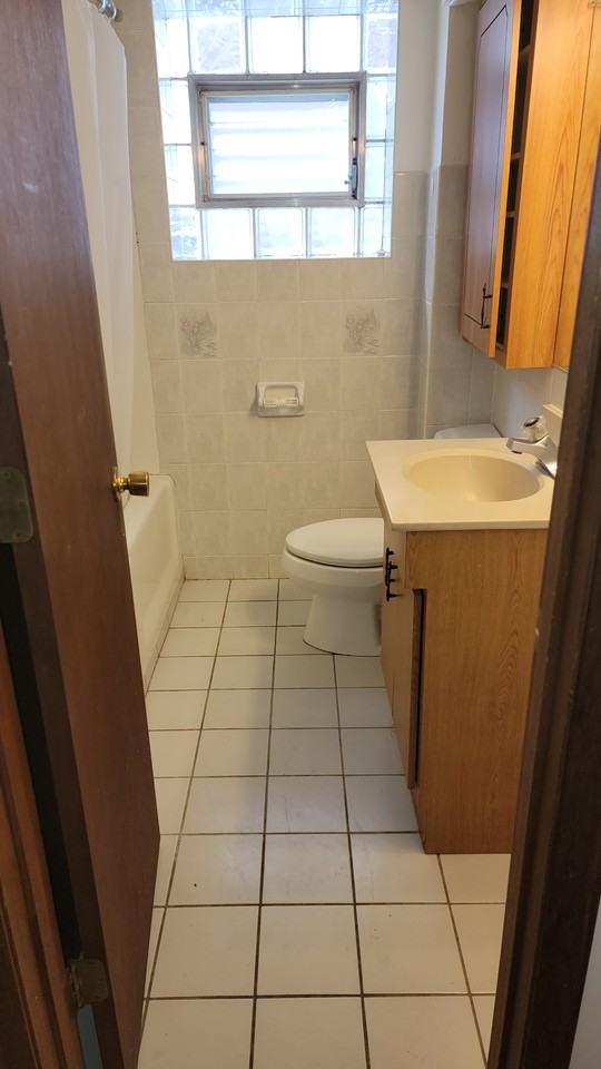 5200 W 87th St #BSG - Photo 4 of 9