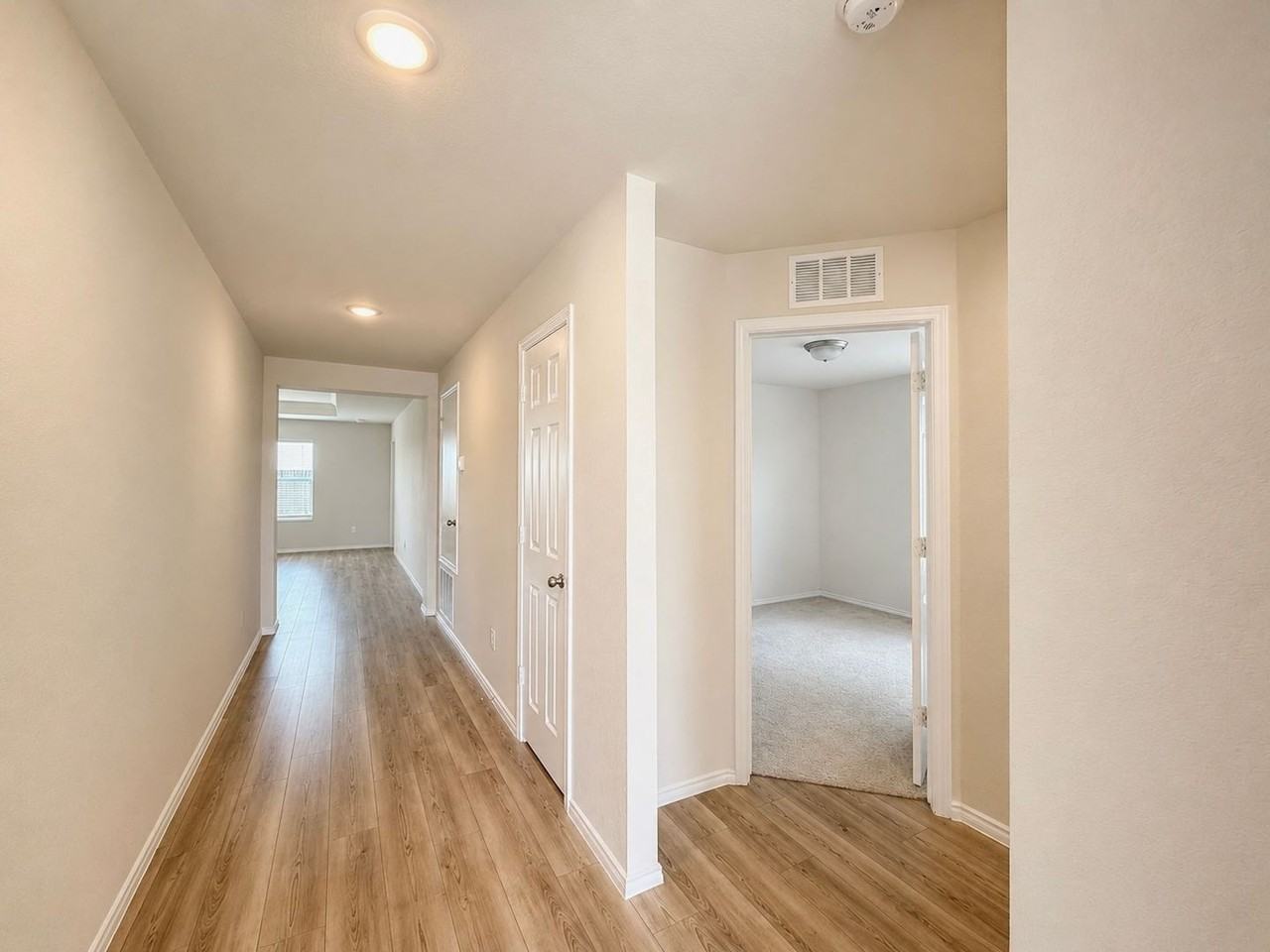 4533 Greenham Ln - Photo 3 of 20