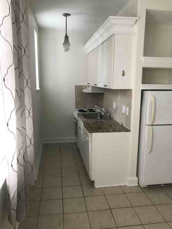 21 Cricket Avenue ##E - Photo 3 of 6