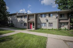 featured image of 2516 Perry Park Ave