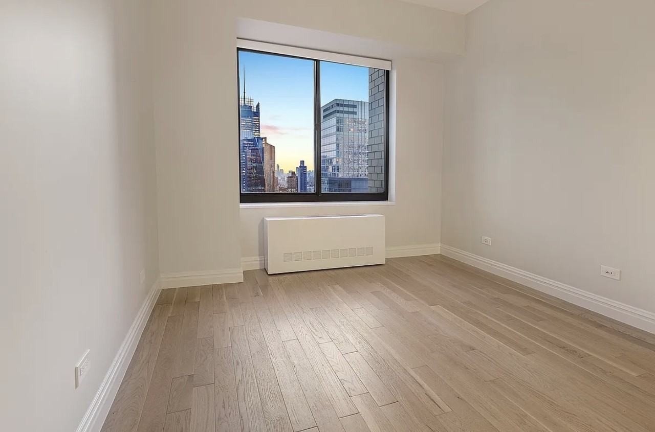 W 48th St & 8th Ave #8H - Photo 5 of 10