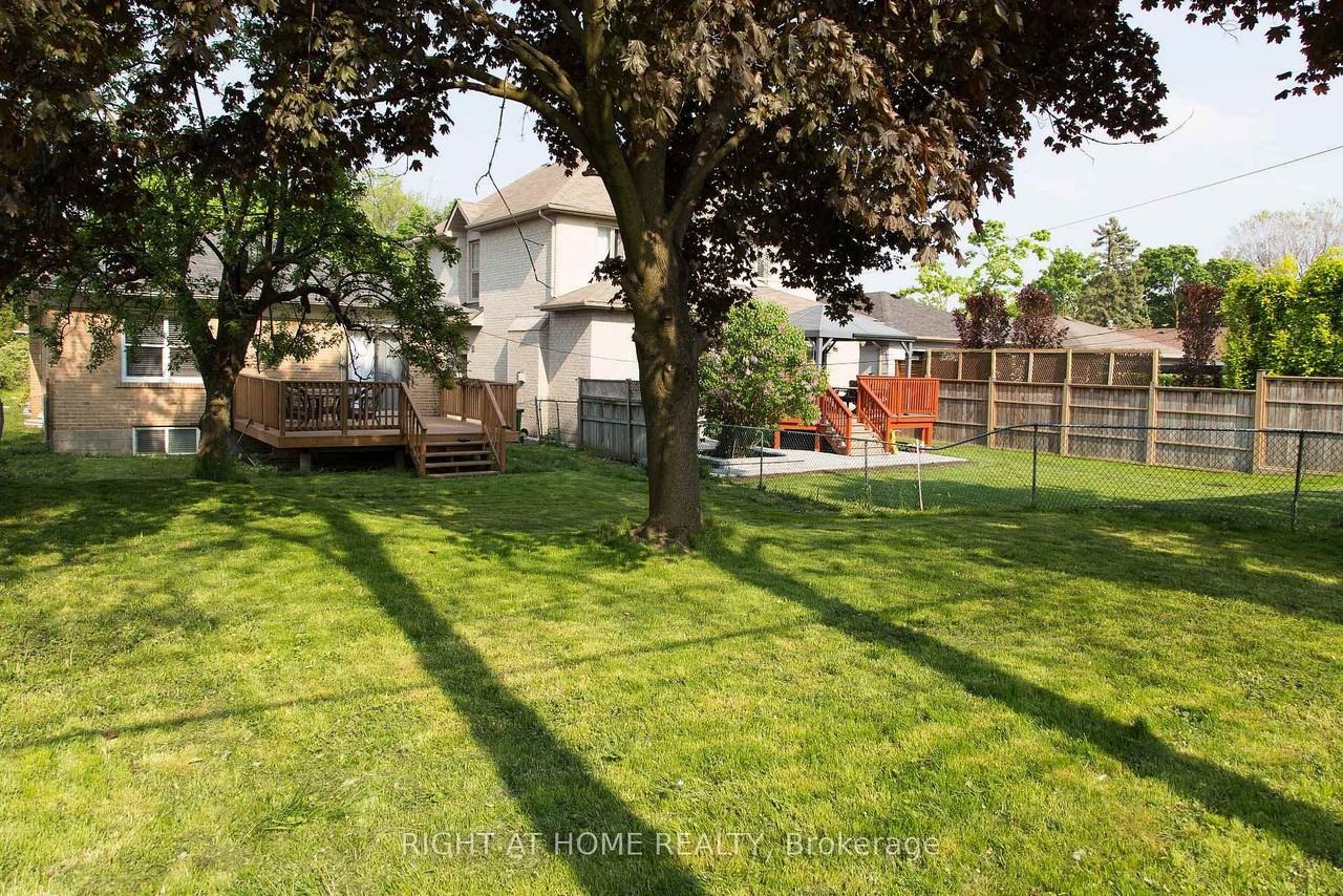 30 Northampton Drive - Photo 2 of 16