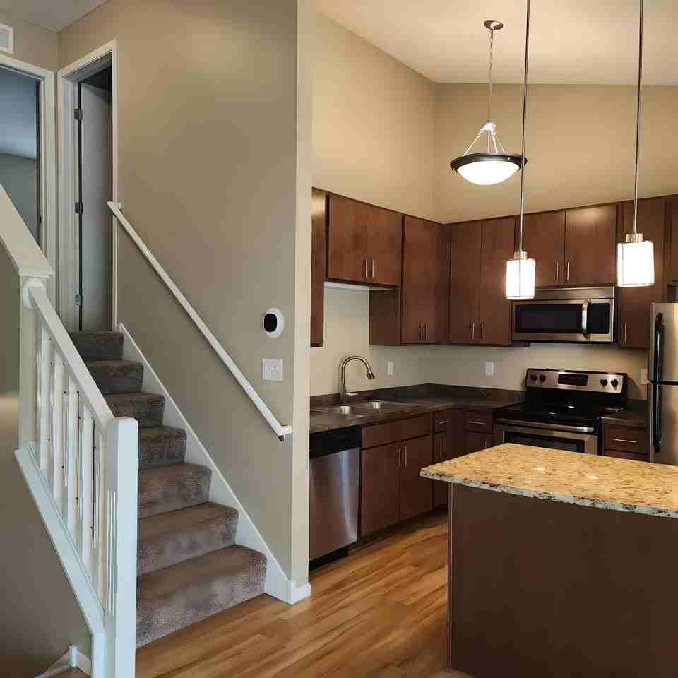 909 Wescott Sq #909 - Photo 3 of 44