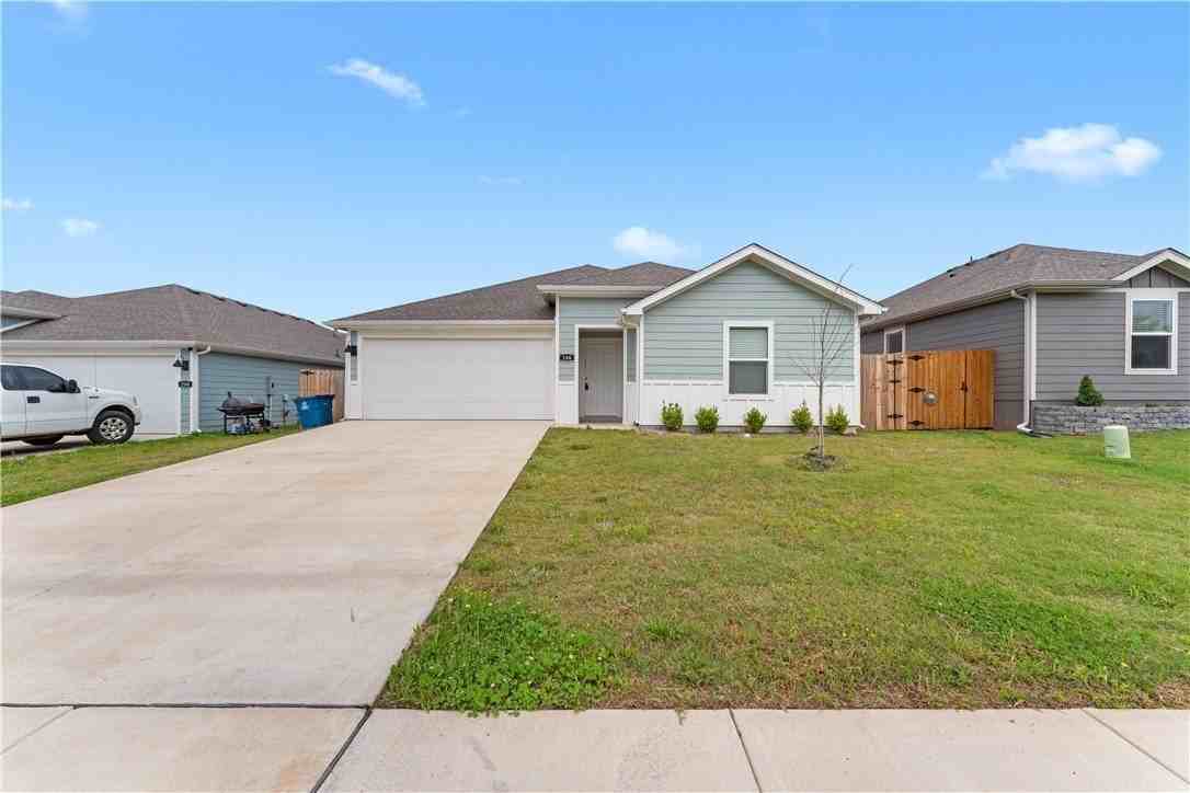 106 Nw Pinwheel St