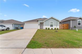 106 Nw Pinwheel St - Photo 1 of 1