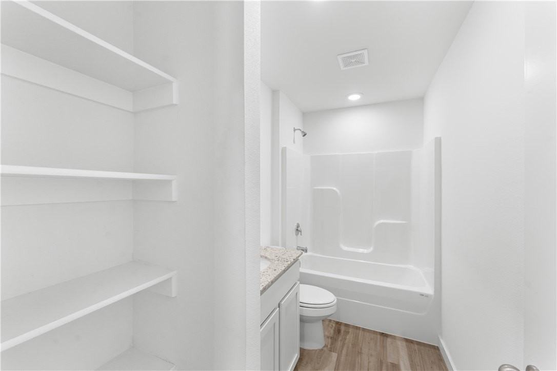 106 Nw Pinwheel St - Photo 5 of 29