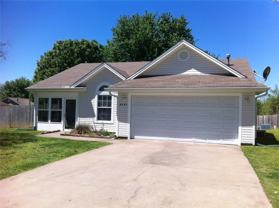 4033 N Cambray Dr - Photo 1 of 1