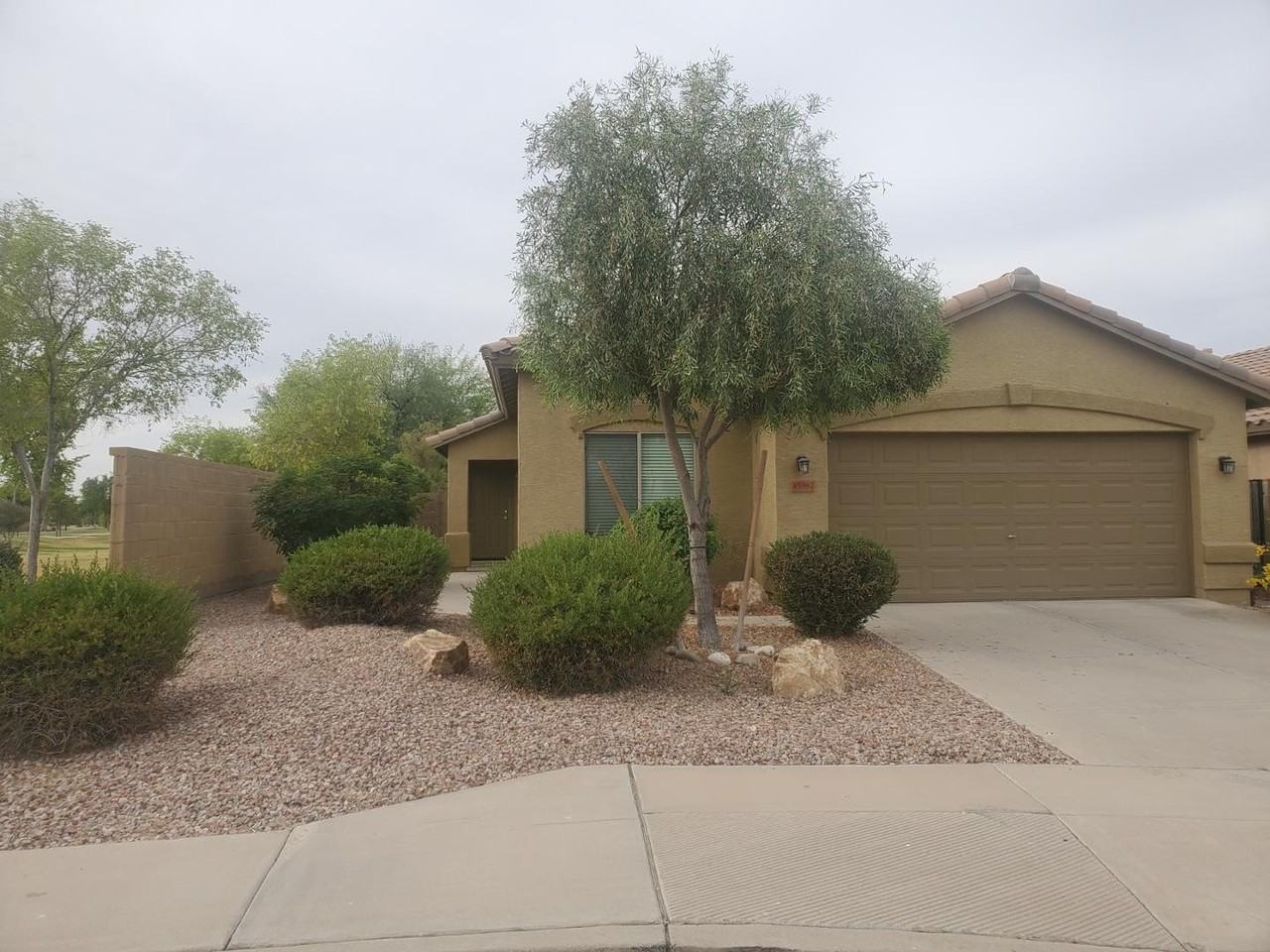 45967 W Starlight Dr - Photo 2 of 50