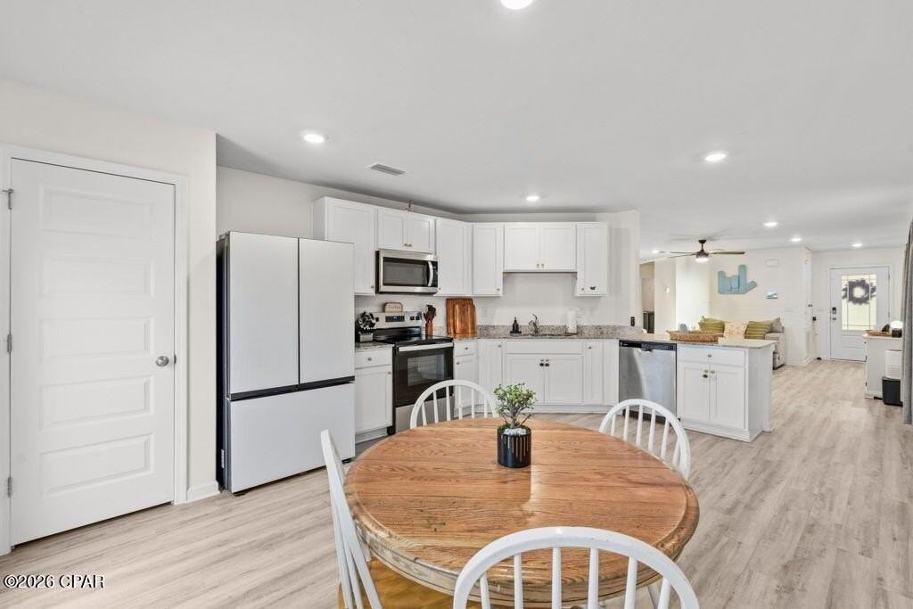 6587 Kettles St - Photo 7 of 33