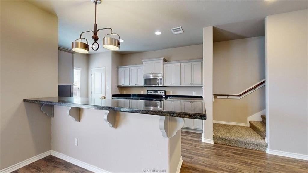 3519 Summerway Dr - Photo 4 of 43