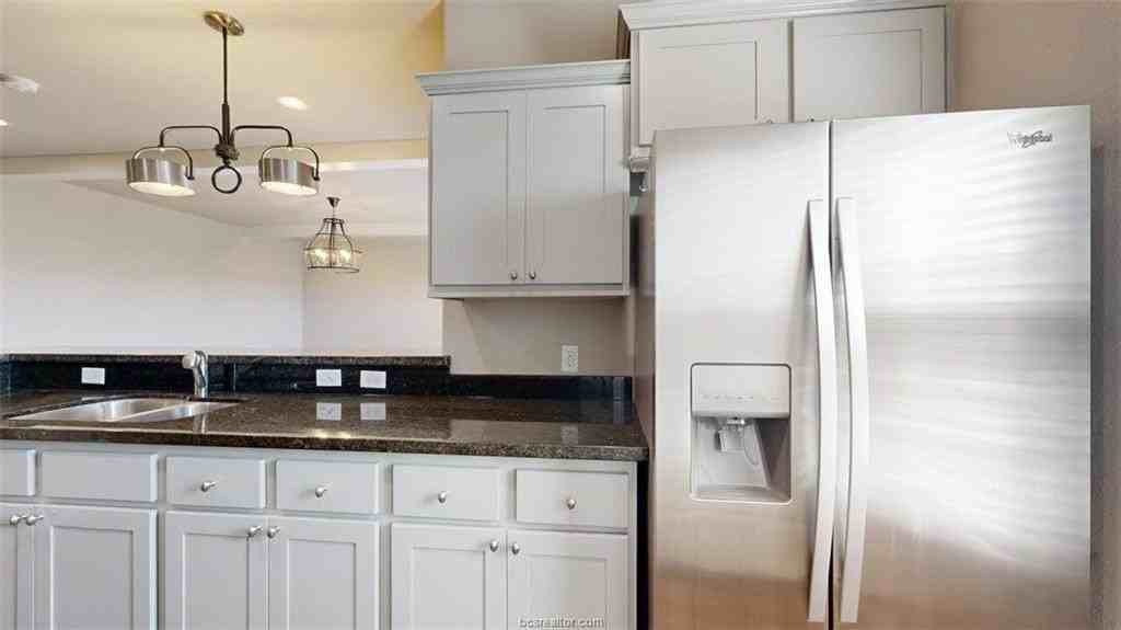 3519 Summerway Dr - Photo 7 of 43