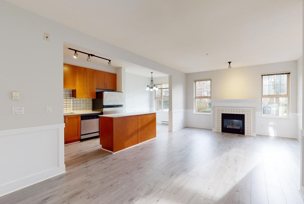 4655 Valley Drive - Photo 3 of 32