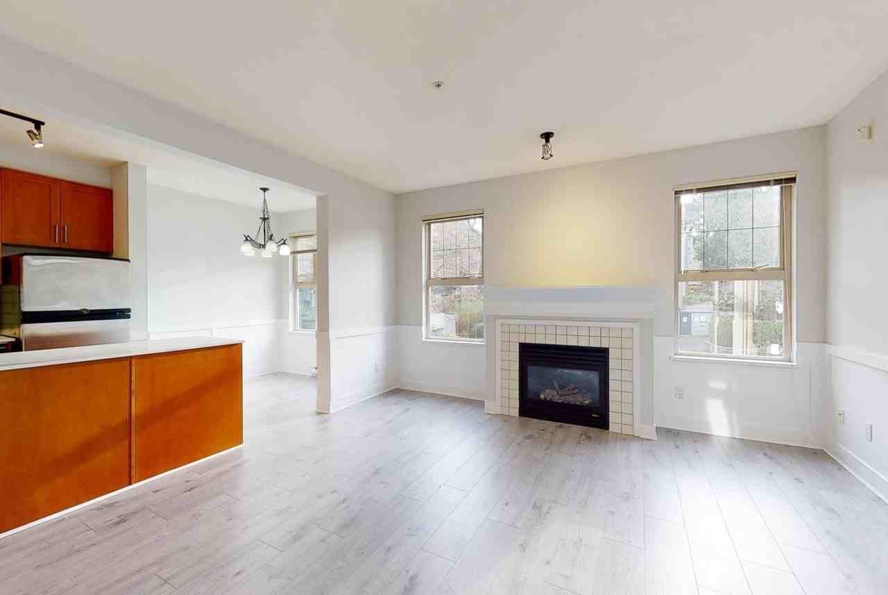 4655 Valley Drive - Photo 5 of 32