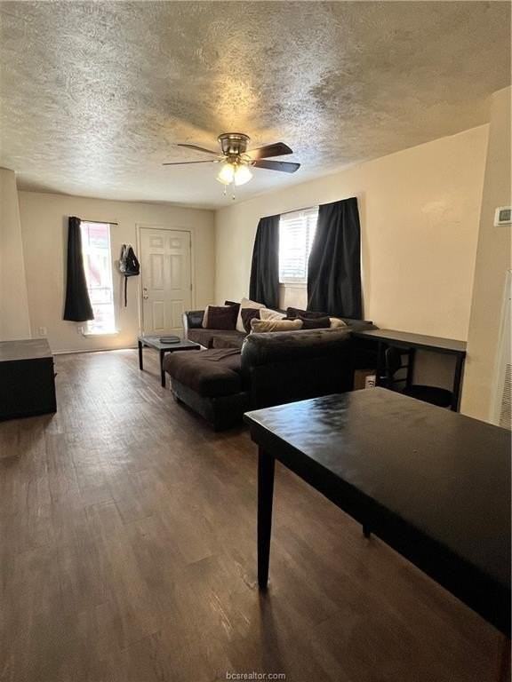 2406 Toro Ln #D - Photo 4 of 13