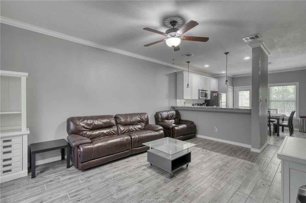 301 Southwest Pkwy #303 - Photo 4 of 22