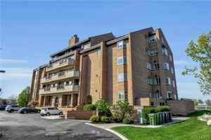 featured image of 40 40 Waterfront Circle #306